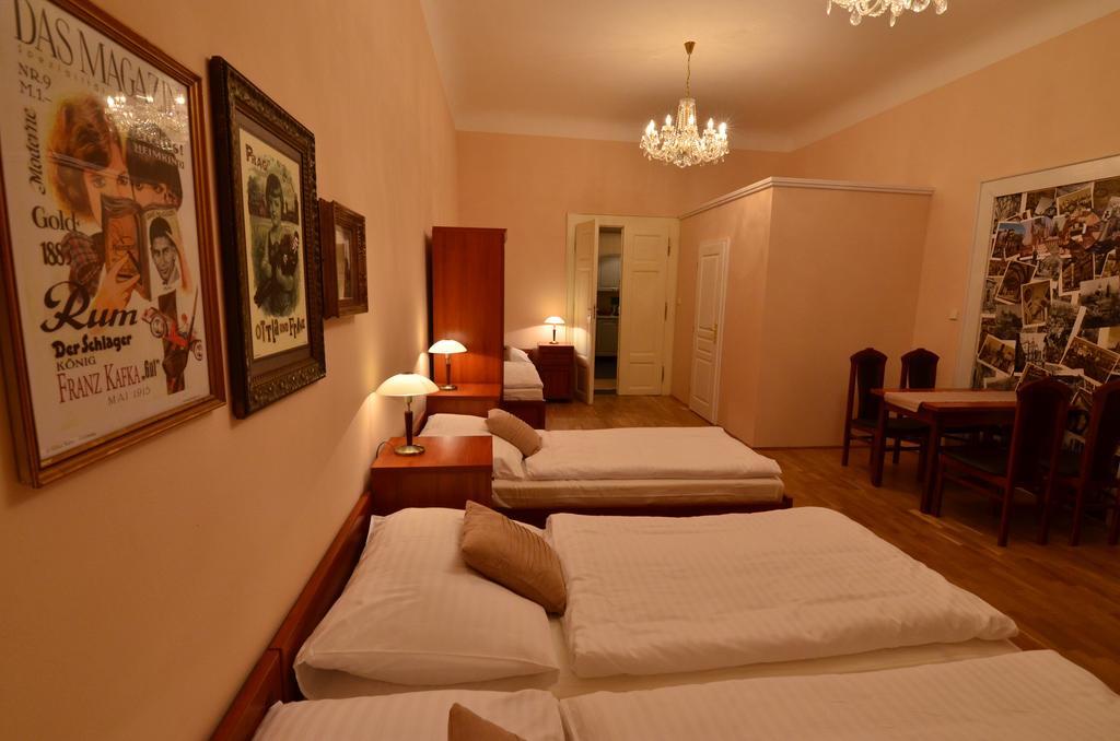 Pension Karlova Прага Экстерьер фото